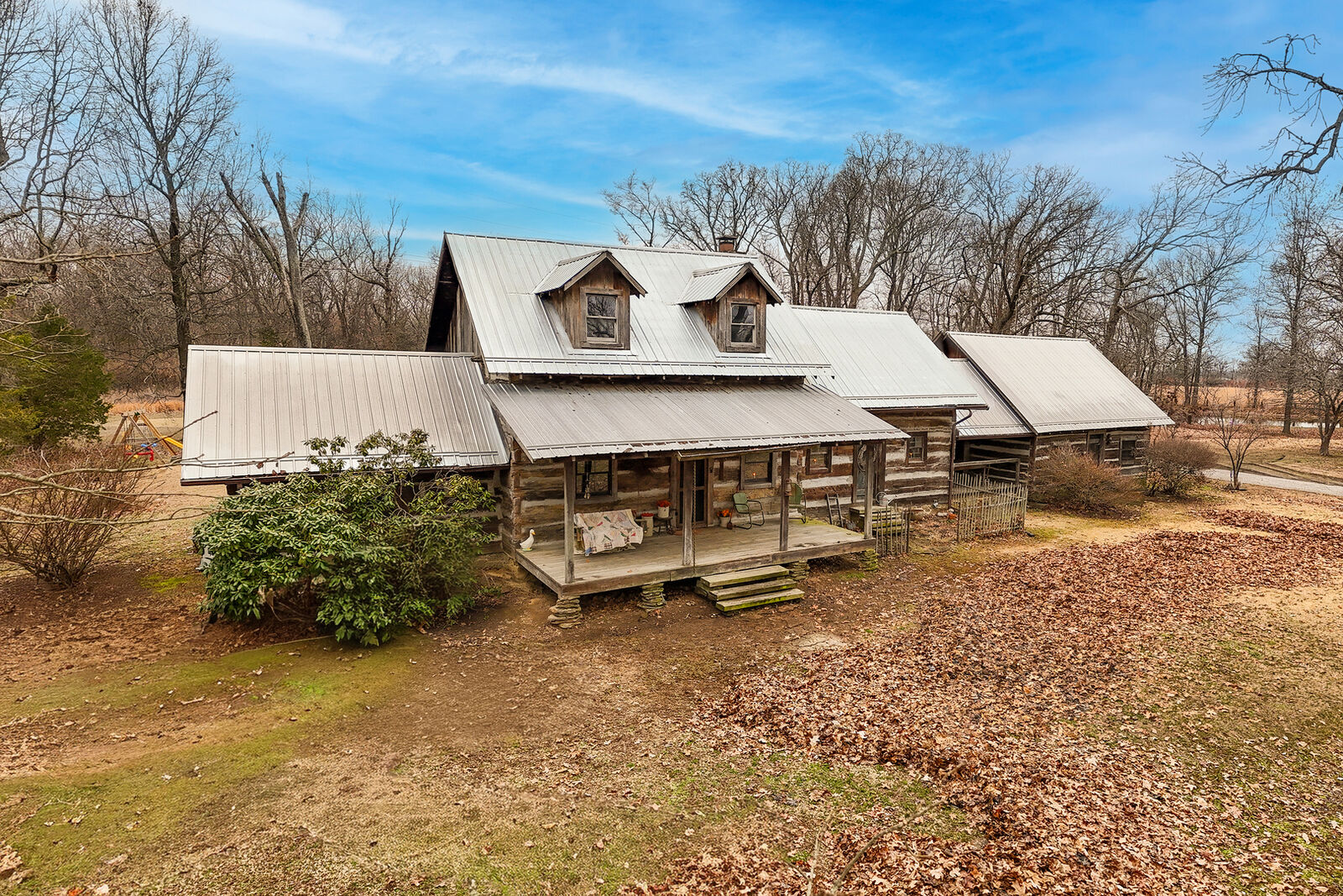 Property Photo:  701 Old Johnston City Road  IL 62896 