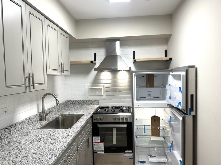 Property Photo:  2629 N Hampden Court 212  IL 60614 