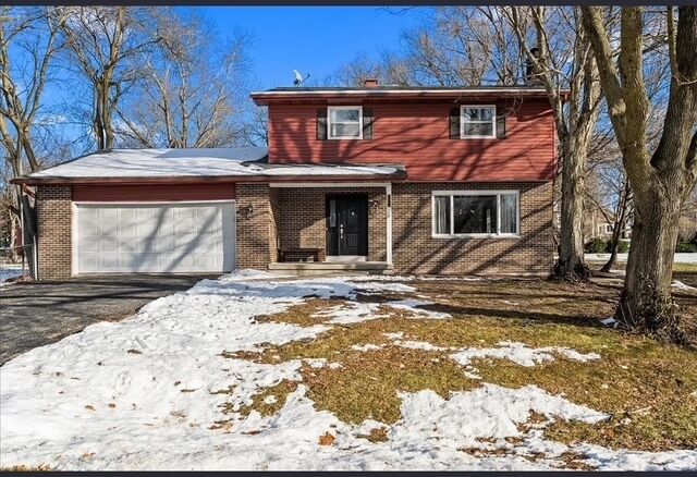 Property Photo: 250 N View Street IL 60520