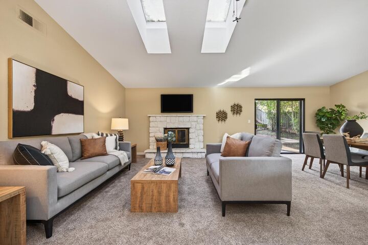 Property Photo: 5948 Sirl Way CA 95662