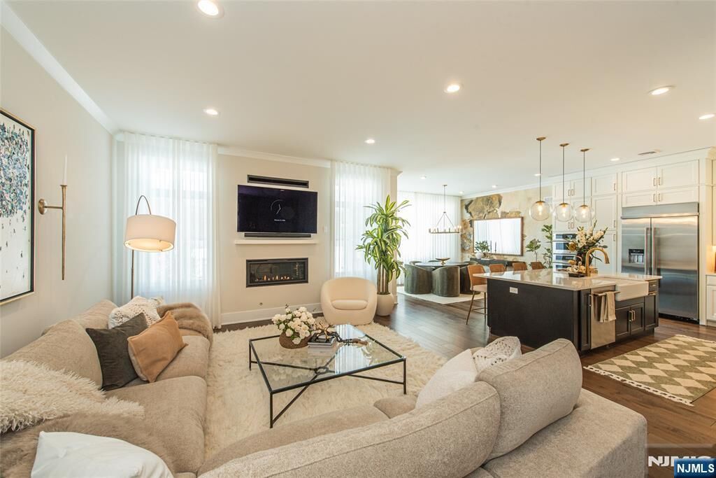 Property Photo:  23 Royal Birkdale Court 23  NJ 07675 