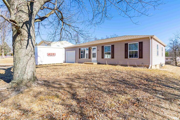 Property Photo: 6000 N Graceland Drive IL 61614