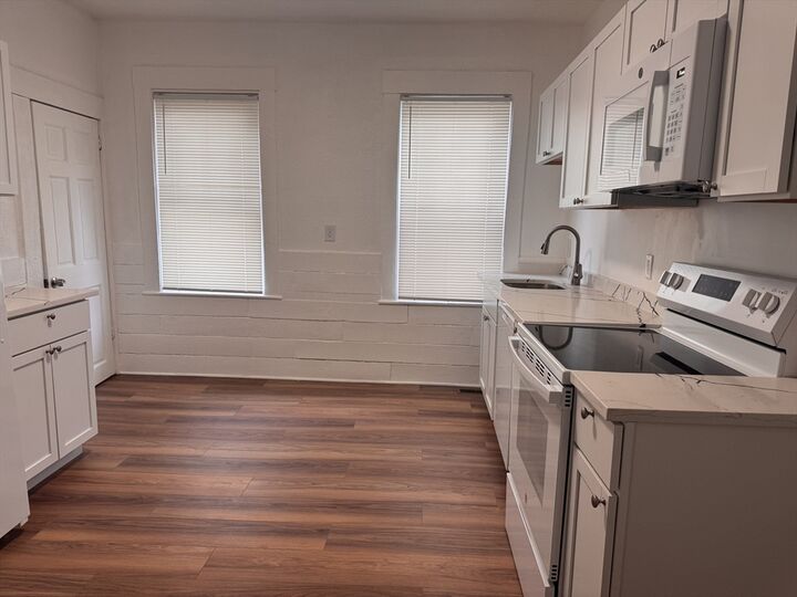 Property Photo: 100 Elliot Street 1 MA 01605
