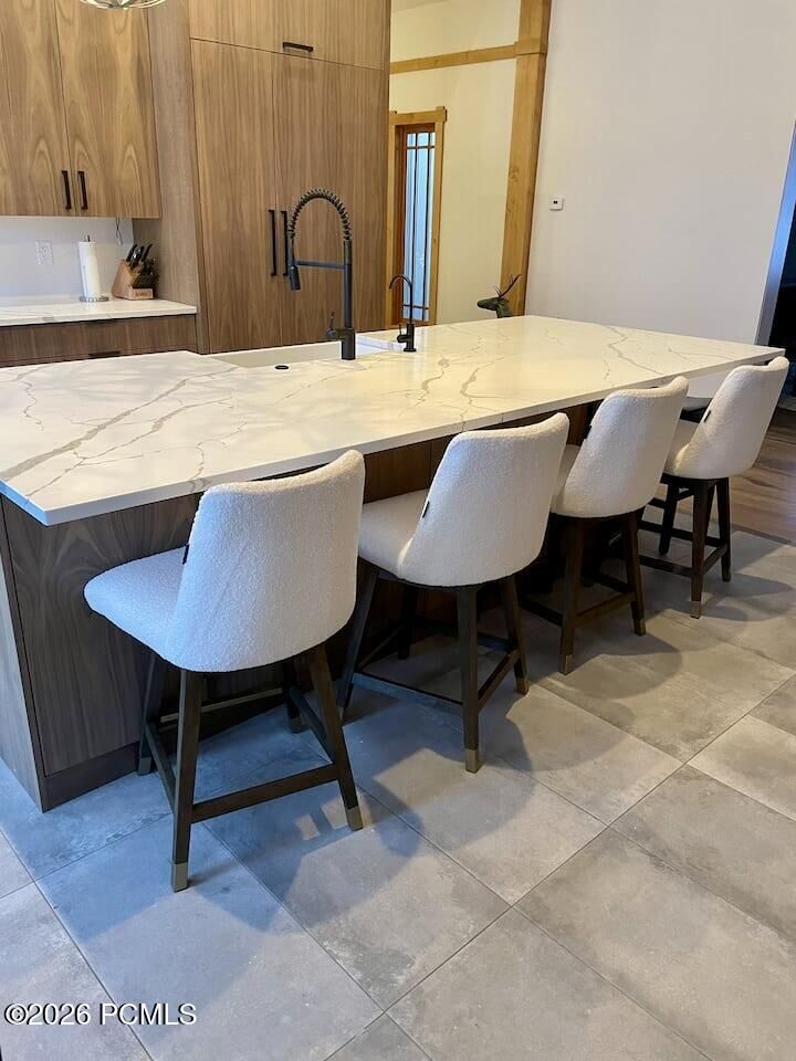 Property Photo: 718 Maple Drive UT 84098