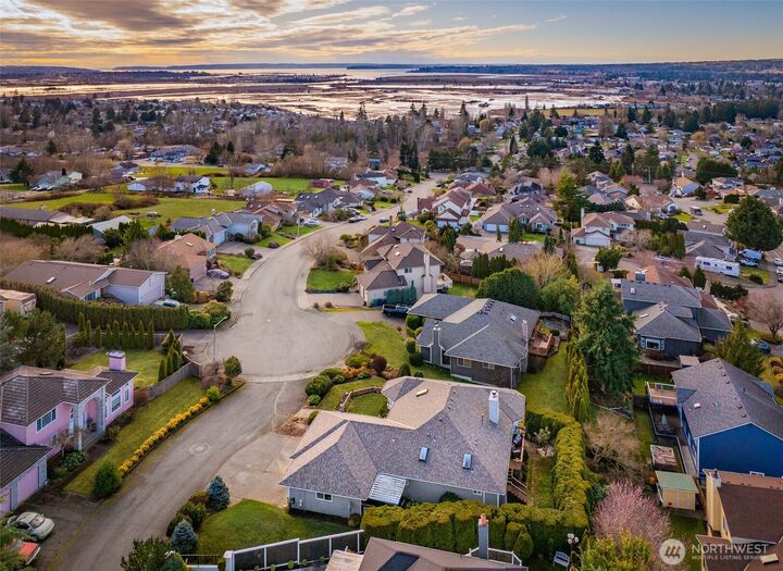 Property Photo:  7001  57th Street NE  WA 98270 