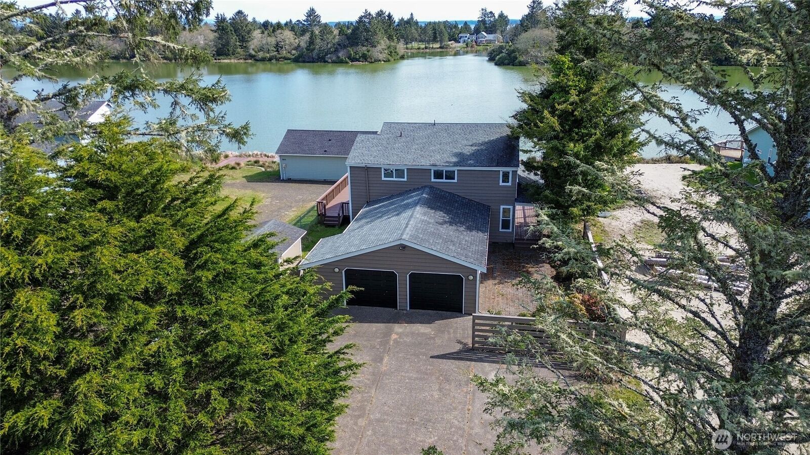 Property Photo:  586  Mount Olympus Avenue SE  WA 98569 