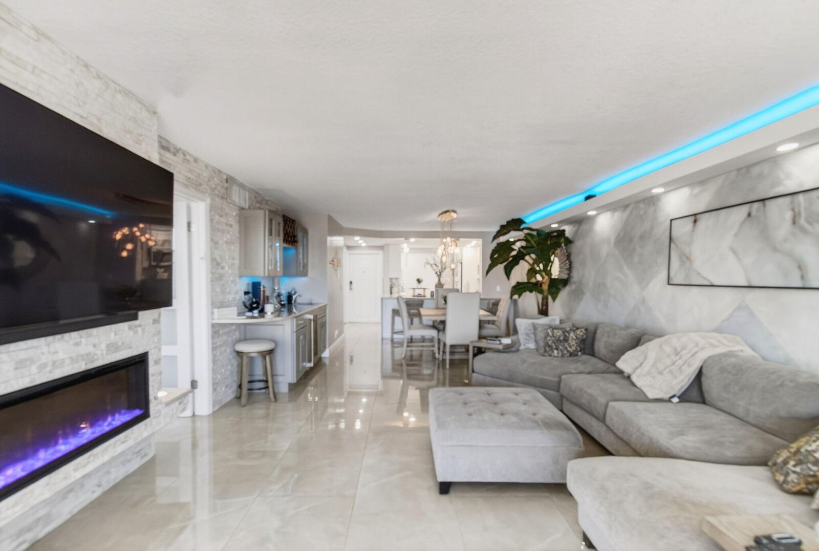 Property Photo: 2717 Florida Boulevard 423 FL 33483