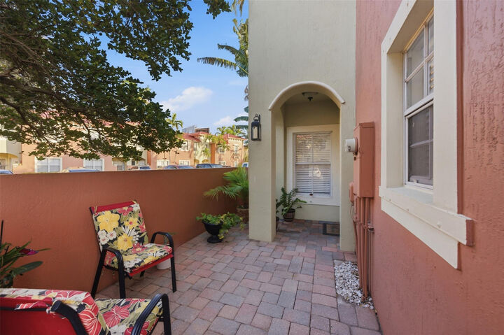 Property Photo:  186 Lake Monterey Circle  FL 33426 