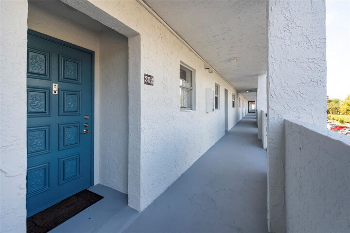 Property Photo: 6100 NW 44th Street 302 FL 33319