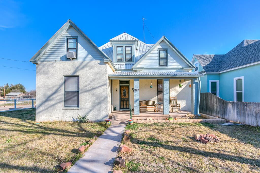 Property Photo:  1402 Preusser Street  TX 76903 