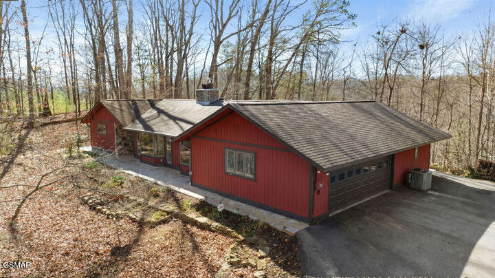 Property Photo: 804 S Shiloh Road TN 37865