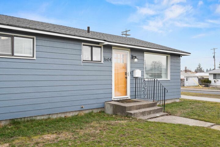 Property Photo:  1604 E Dalke Ave  WA 99208 