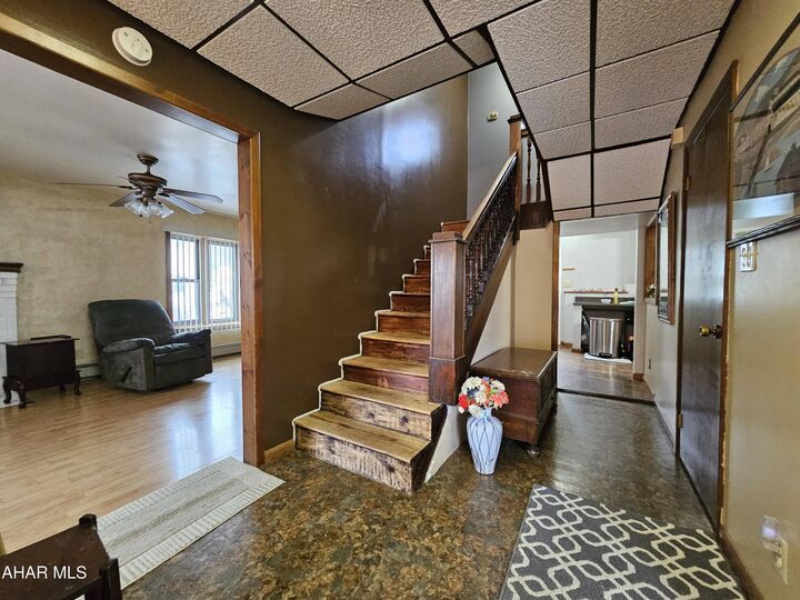 Property Photo:  2430 Oak Avenue  PA 16601 