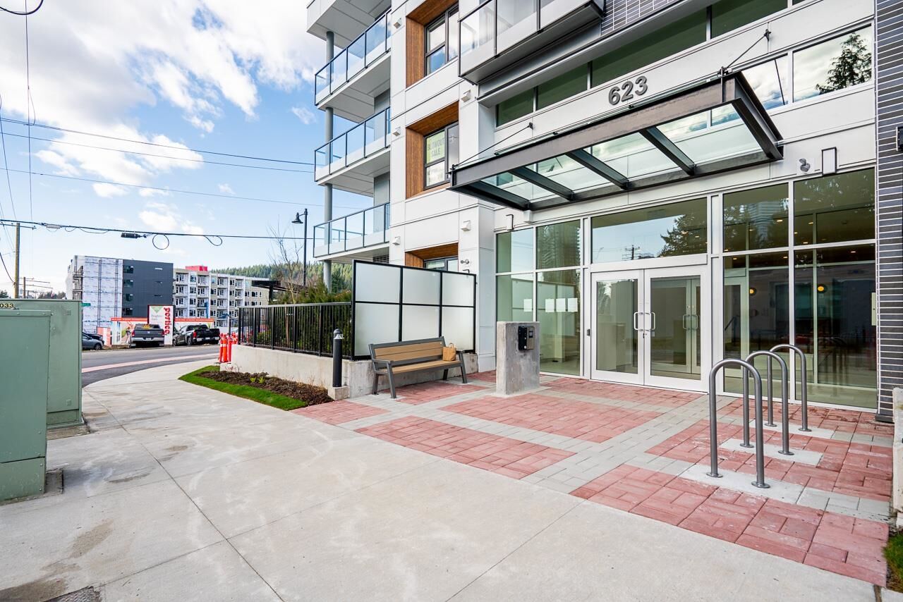 Property Photo: 623 Kemsley Avenue 106 BC V3J 3Z4