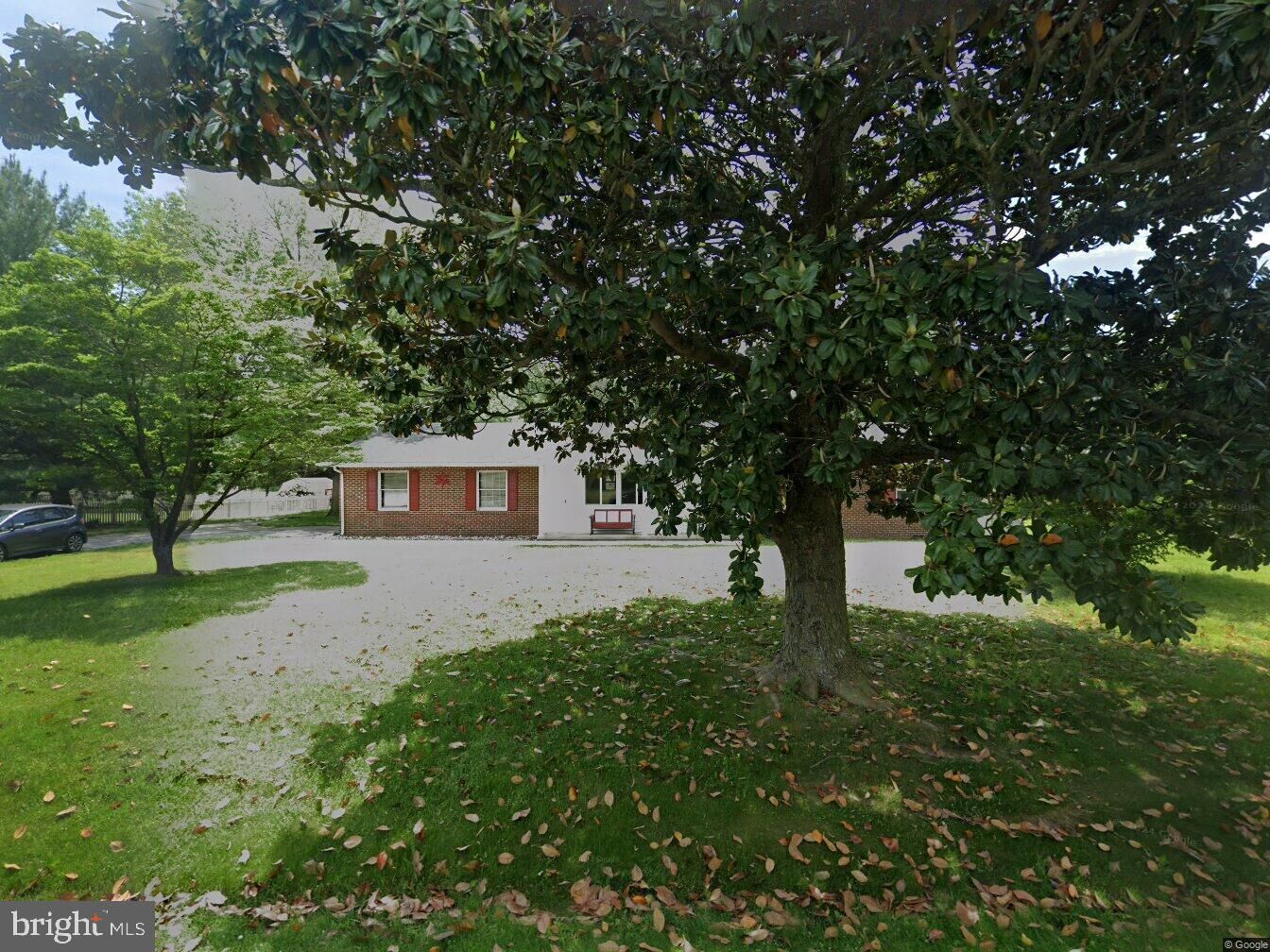 Property Photo: 4 Greenbriar Drive DE 19947