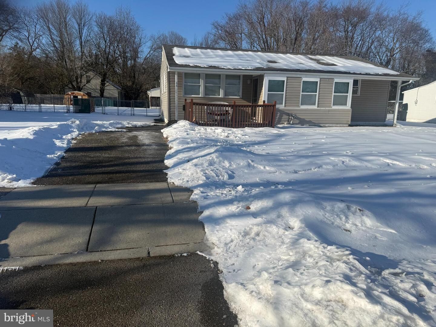 Property Photo:  64 Bruce Drive  NJ 08096 