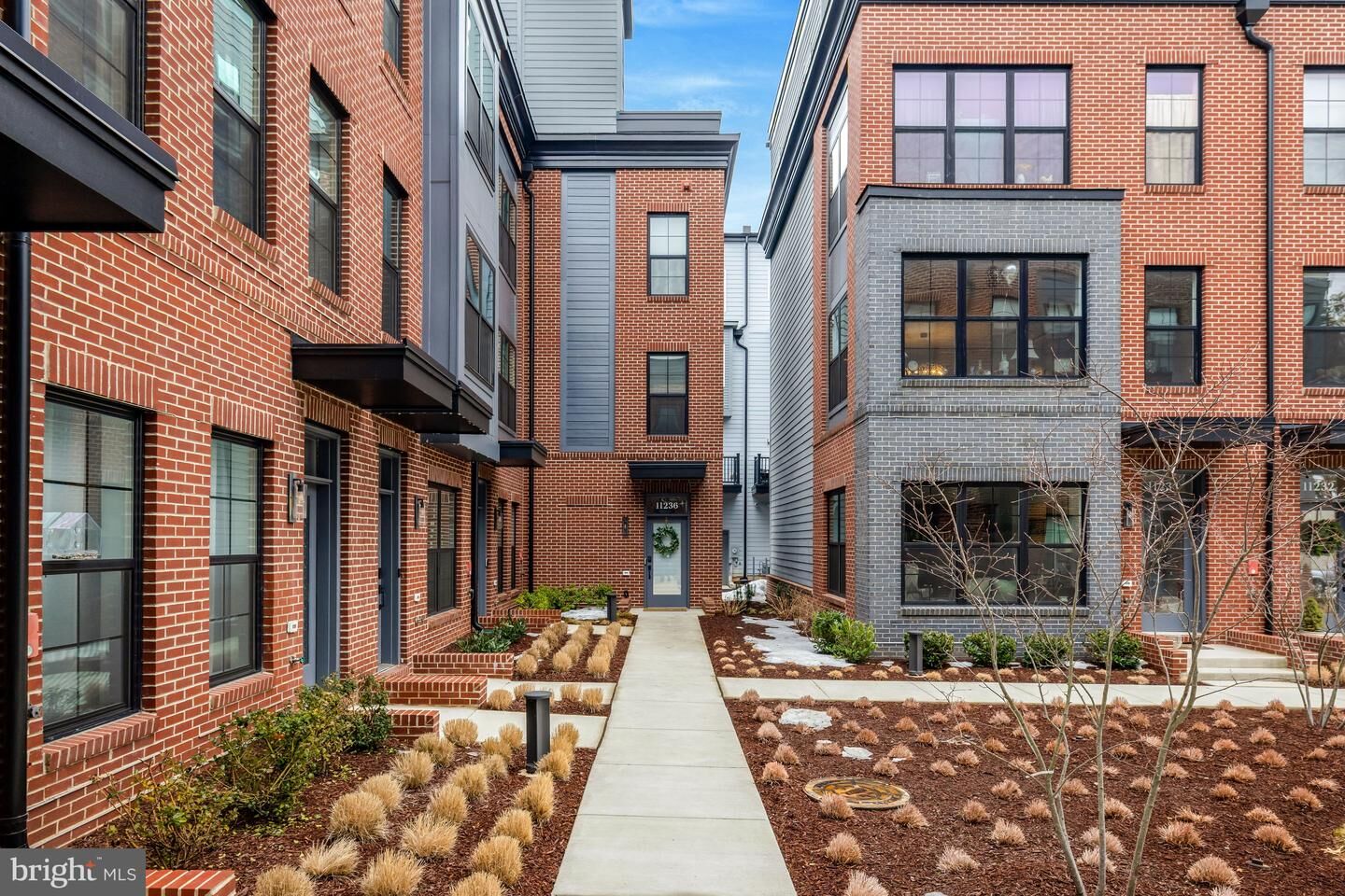 Property Photo:  11236 Faraday Park Drive  VA 20190 