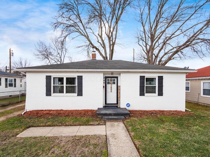 Property Photo: 846 S Walnut Street OH 43078