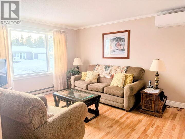 Property Photo:  94 Bruce Boulevard  NL A2N 3R6 