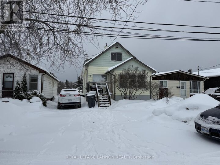 216 Ontario Street — photo 1