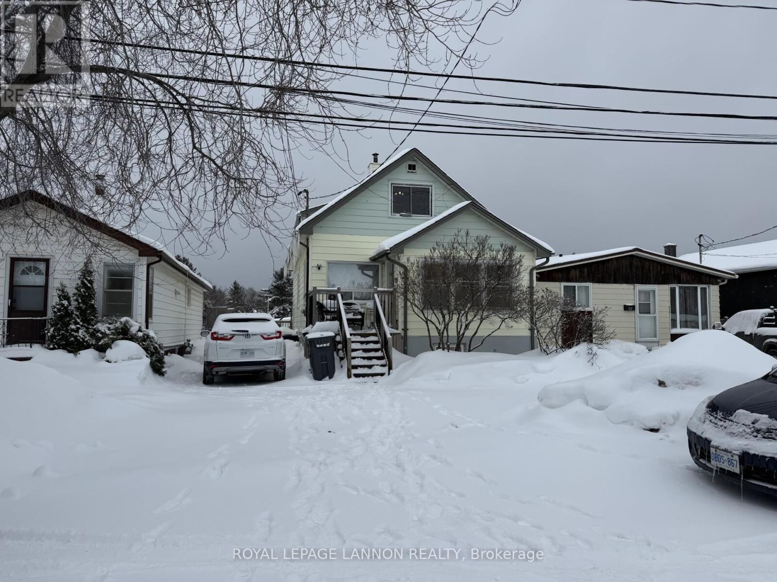 Property Photo: 216 Ontario Street ON P7B 3G8