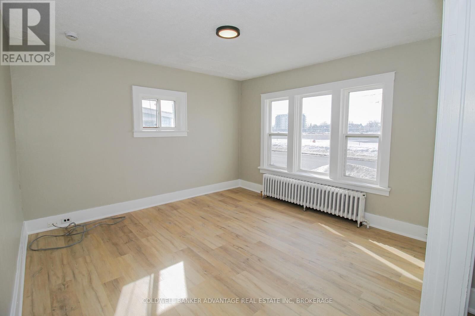 Photo de la propriété:  181 Welland Street Main  ON L3K 1V2 