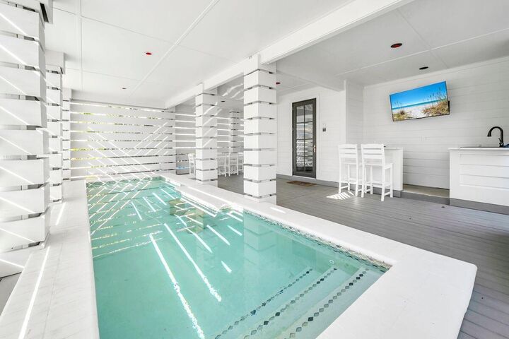 Property Photo:  6 Hotz Avenue  FL 32459 