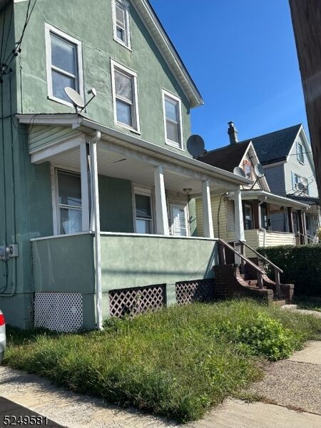 Property Photo:  20 Randolph St  NJ 07008 