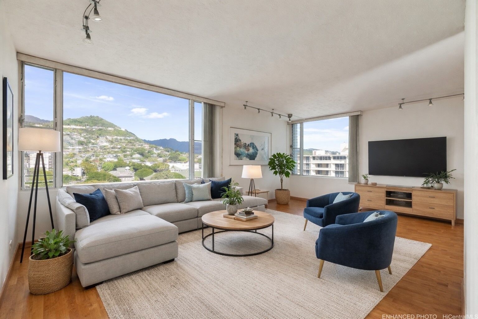 Property Photo:  1521 Punahou Street 1201  HI 96822 