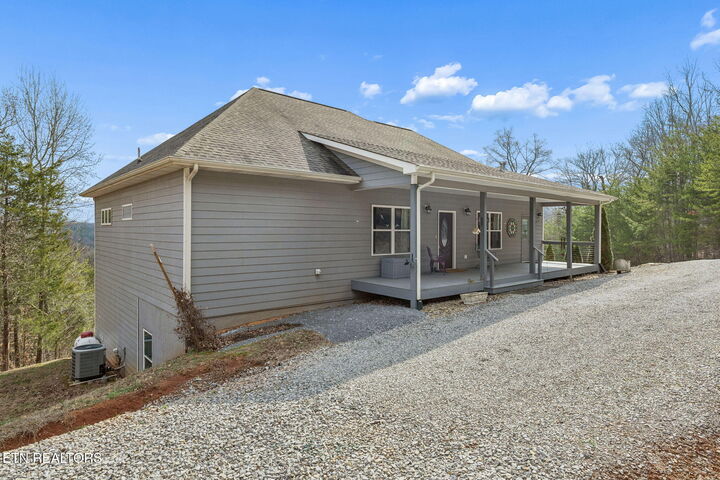 Property Photo: 416 County Road 754 TN 37370