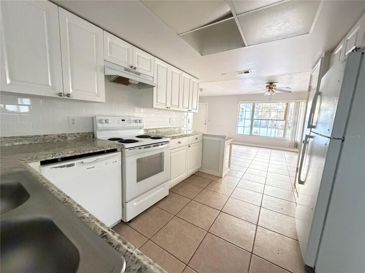 Property Photo:  621 Ashberry Lane  FL 32714 