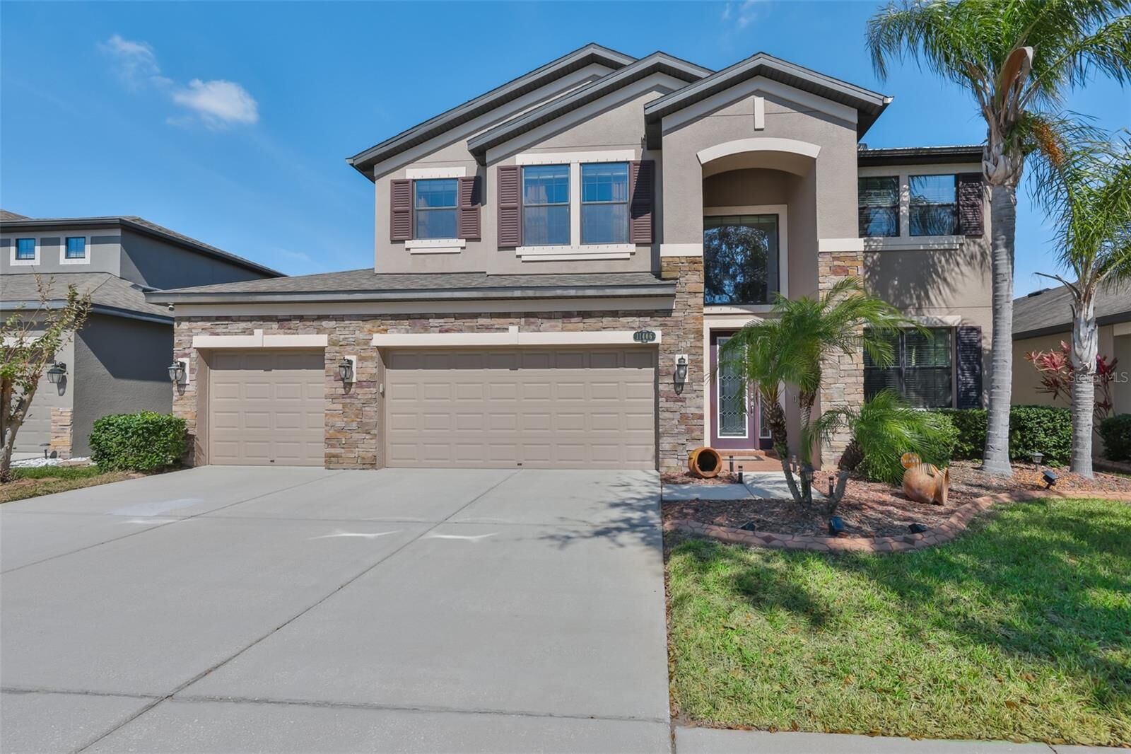 Property Photo: 11406 Estuary Preserve Drive FL 33569