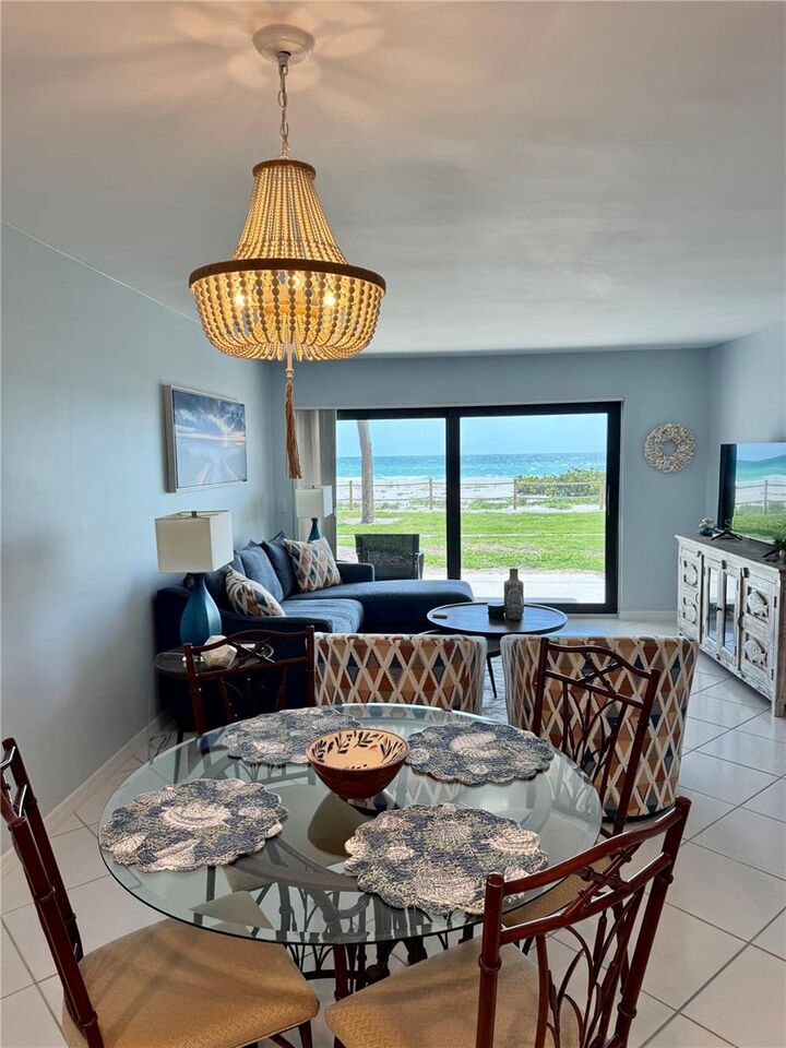 Property Photo:  2089 Gulf Of Mexico Drive G1-108  FL 34228 