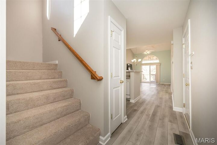 Property Photo: 6827 Eagles Landing Court MO 63069