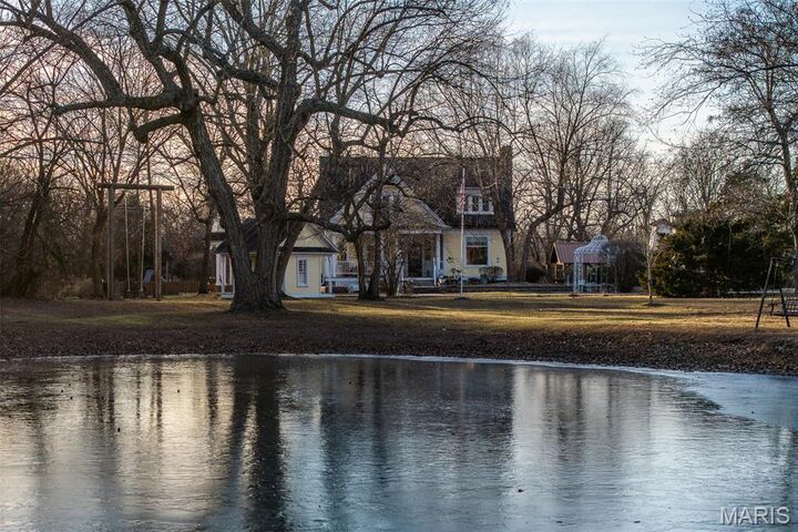 Property Photo:  2001A Beck Lane  MO 65536 