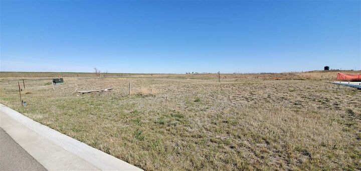 Property Photo: 140 14th St Block 52 Lot 2 ND 58852
