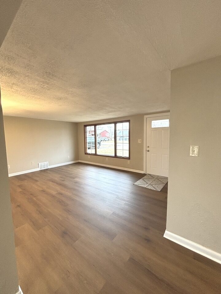 Property Photo:  2410 Nuclear Drive  IL 60431 