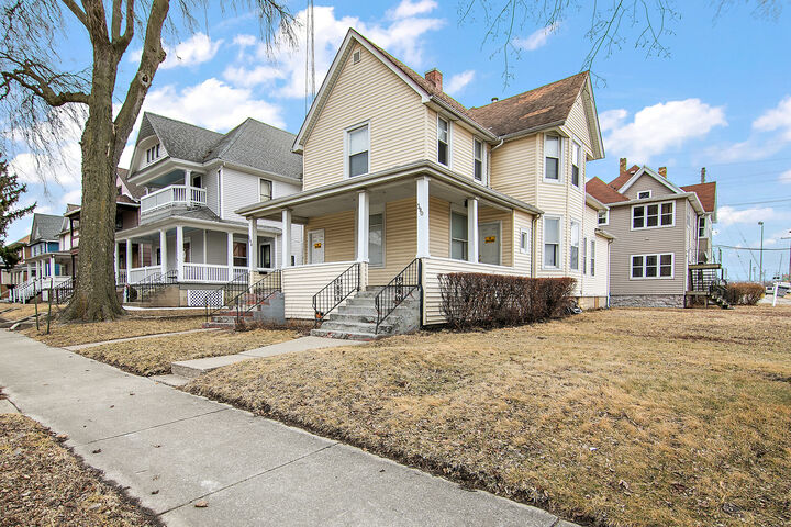 Property Photo:  388-390 S Washington Avenue  IL 60901 
