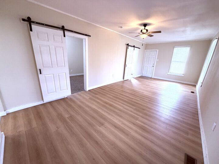 Property Photo:  518 E Noleman Street  IL 62801 