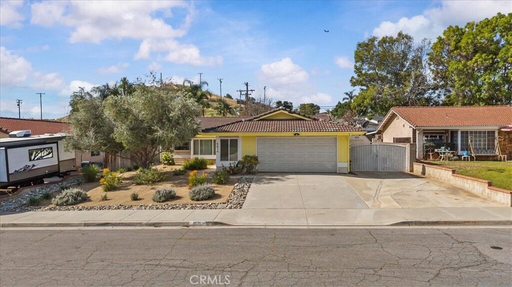 Property Photo:  6676 Coloma Way  CA 92509 
