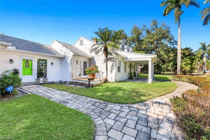 Property Photo:  1321 Donna Dr  FL 33919 