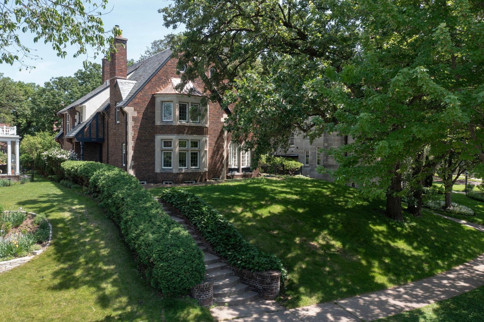 Property Photo:  2635 Newton Avenue S  MN 55405 