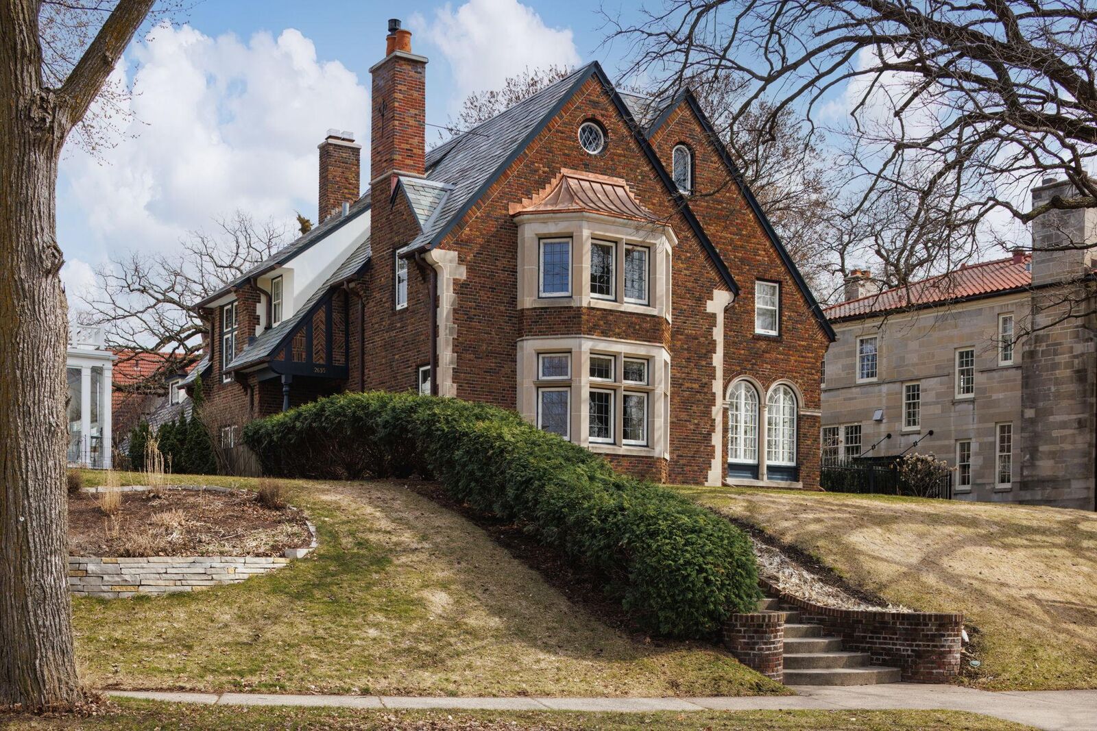 Property Photo: 2635 Newton Avenue S MN 55405