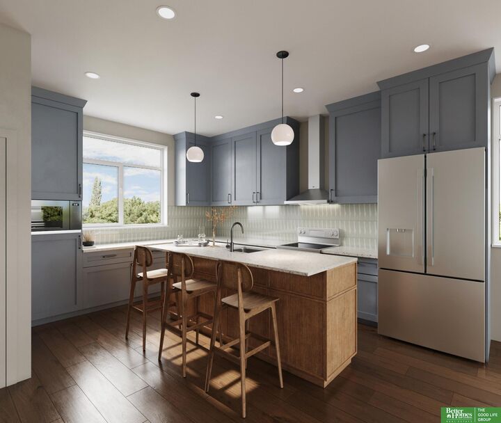 Property Photo:  1002 S 33rd Street  NE 68105 