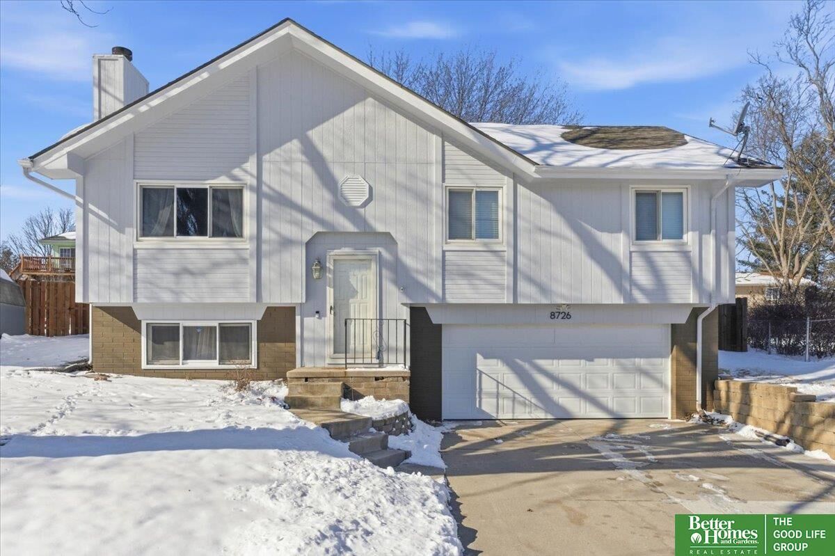 Property Photo: 8726 S 138 Street NE 68138