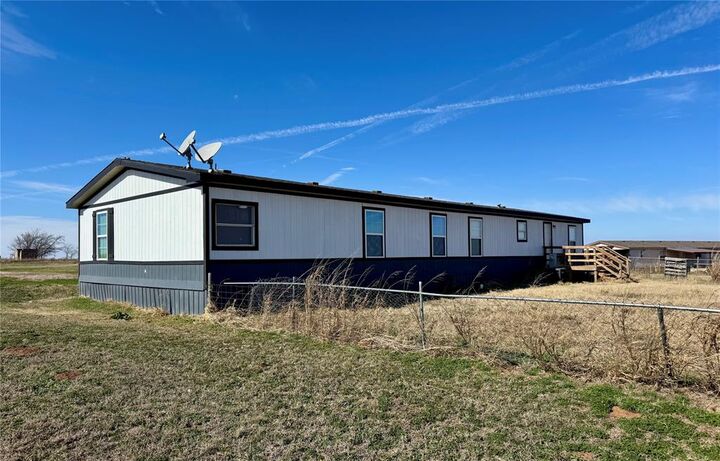 Property Photo:  2677 County Street 2856  OK 73018 