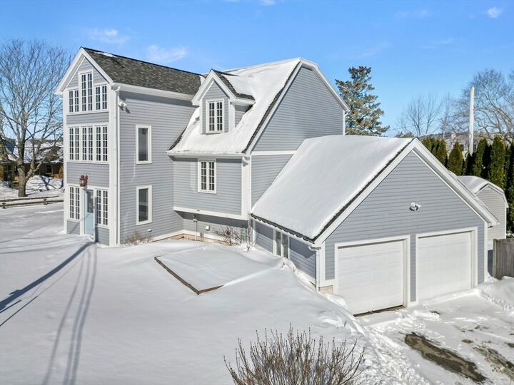 Property Photo:  2 Breezy Point Road  MA 01930 