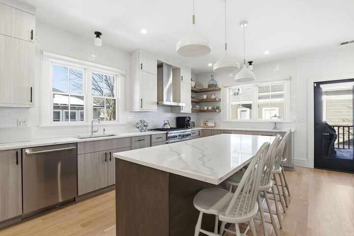 Property Photo:  39 Verndale St 39  MA 02446 