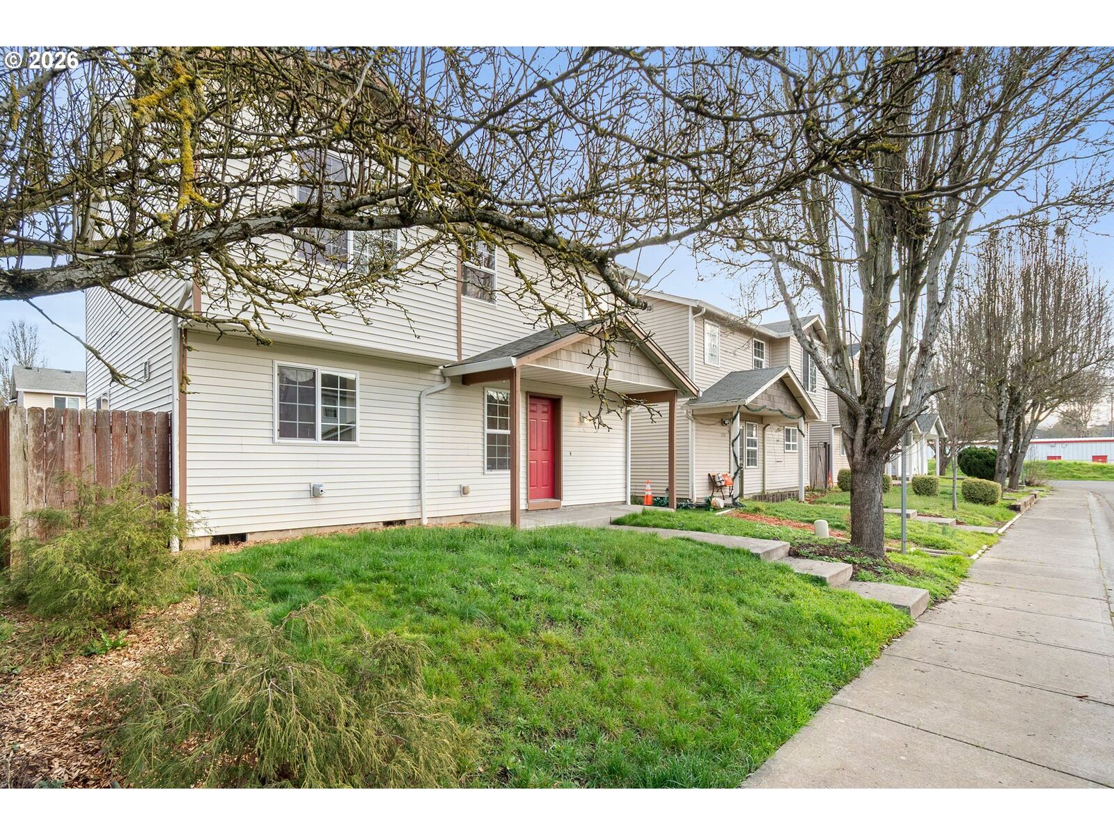Property Photo: 1116 W 30th St WA 98660