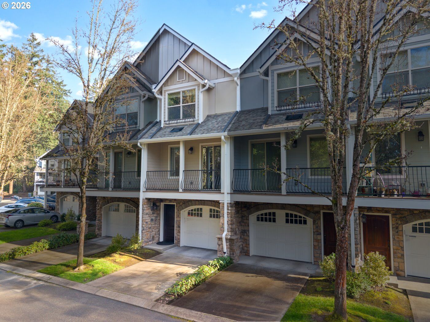 Property Photo:  1952 NE 48th Way  OR 97124 